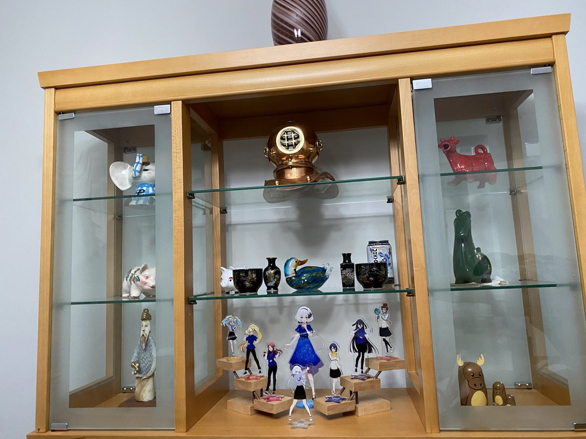 Sentient_Tater's tweet image. I only cut my hands twice on this small woodworking project, to honor a show I appreciate immensely for its wit and uhhh joie de vivre, Zombieland Saga

#ゾンビランドサガ