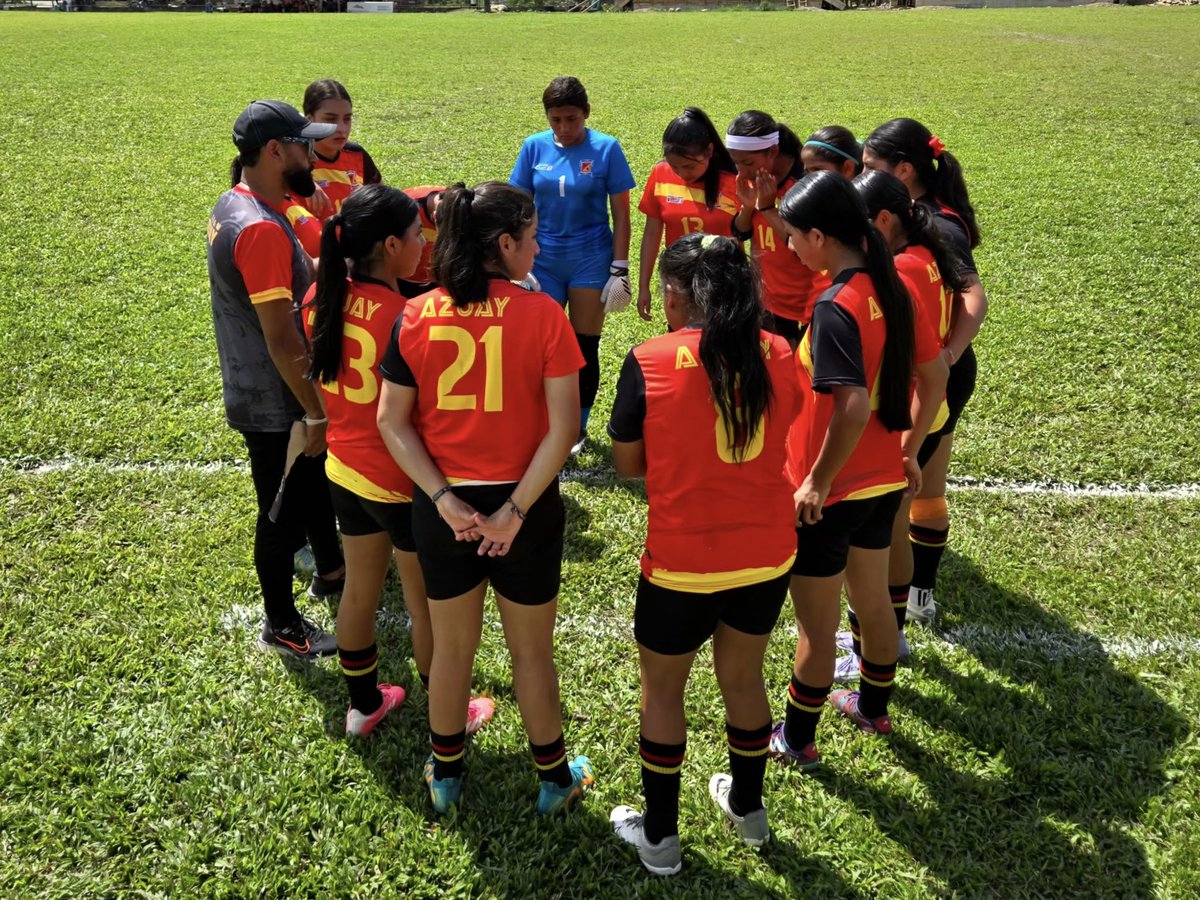 📌 Las futbolistas, que representan a <a href="/FEDEAZUAY/">Fedeazuay</a>, están "más que listas" en su afán de mantenerse en los primeros lugares dentro del reto más importante de cierre de temporada.
📍Más información:
▶️facebook.com/photo?fbid=255…
✅#FDACunaDeCampeones
