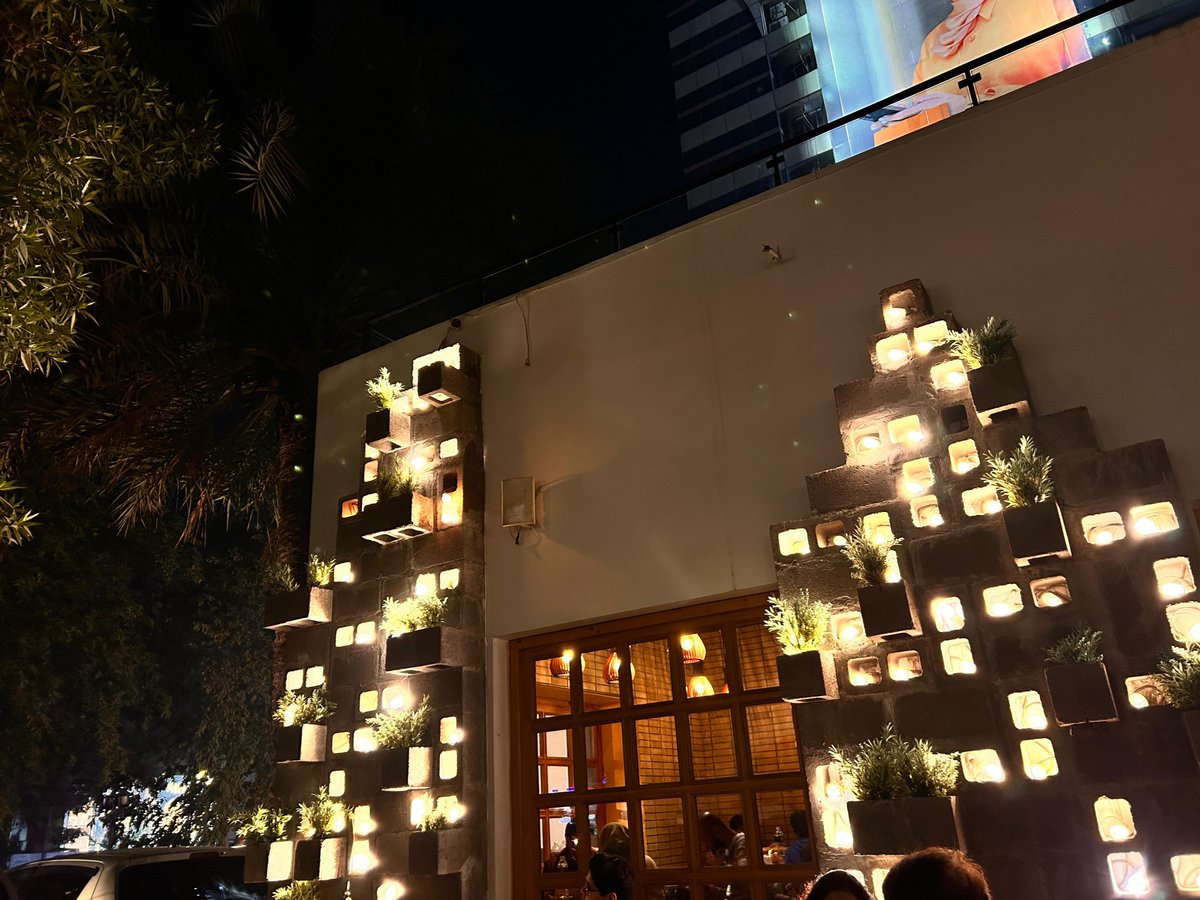 Under the calm night sky everything feels lighter and a little more beautiful

Good Night ✨