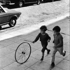 ventanafamilia's tweet image. Decía Piaget que 'el juego es el trabajo de la infancia'
Esperamos que los Reyes Magos se porten bien y hagan trabajar mucho a los niños y niñas mañana. ¡Feliz Noche !✨💫💫