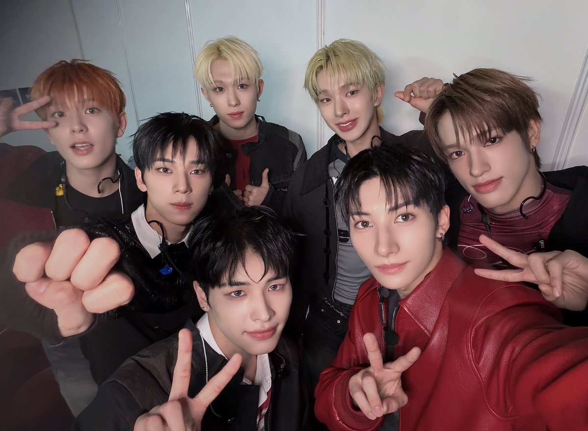 [#KBEE2025]

KOREA BRAND &amp; ENTERTAINMENT EXPO 2025 KUALA LUMPUR 개막식 공연에 NEXZ가 홍보대사로 함께 하였습니다.
영광스러운 자리에 함께해 주신 모든 분들께 감사드리며, 이어질 행사들도 많은 관심과 기대 부탁드립니다!

Terima kasih kepada semua atas kehadiran dan sokongan dari NEX2Y