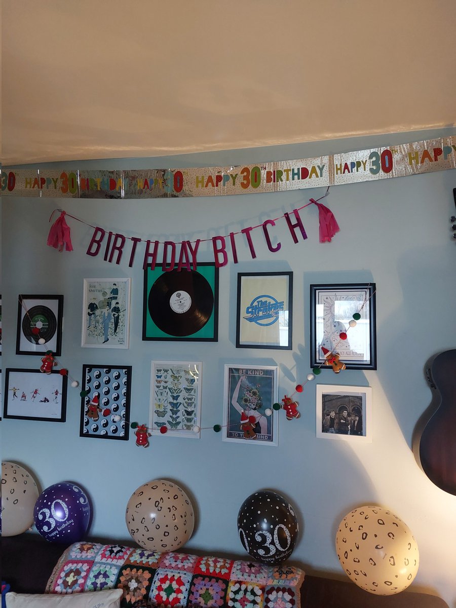 dumpvveed182's tweet photo. Woke up feeling loved and so spoiled!!!! https://t.co/DNpkvh4Vz5