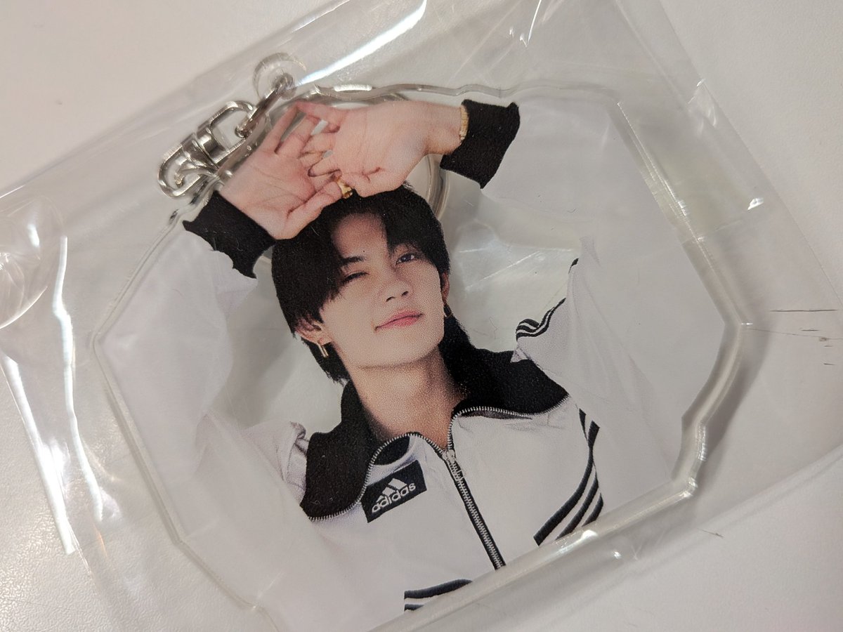 佐野くんアクスタ、アクキー、キラリステッカー…色々ご紹介🎶 M!LK