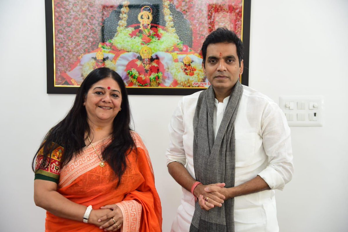 Sunita Sharma(मोदी का परिवार) tweet media