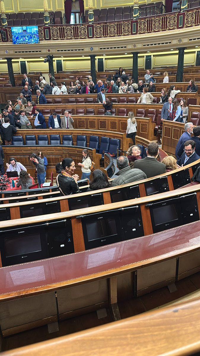 🏛️Es la casa de la palabra, de la soberanía nacional. Es la casa de todos los españoles 

Hagamos todo, empezando por nosotros mismos, para preservar nuestra democracia y nuestras instituciones que son la garantía de la libertad y de los derechos

#PuertasAbiertas2025