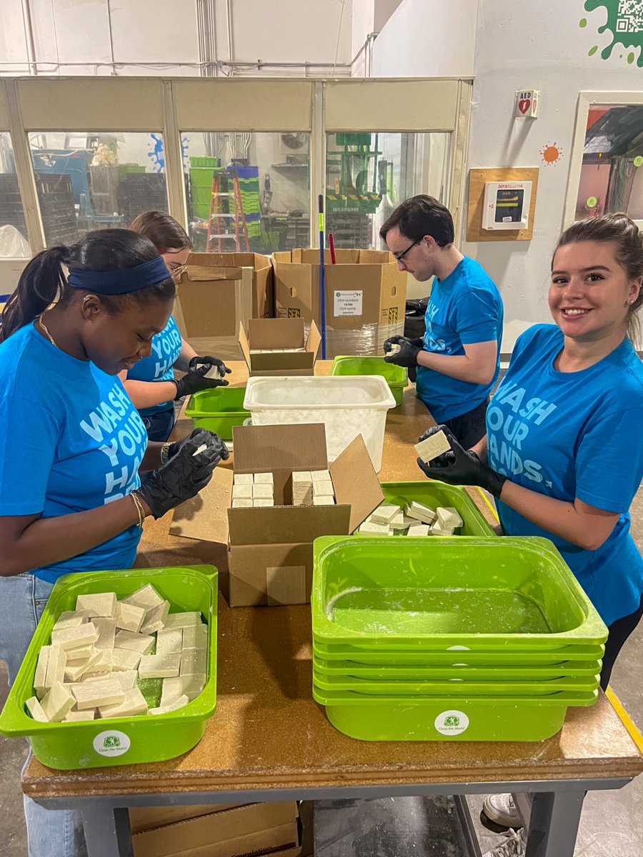 TheWASHFound's tweet photo. Grateful for this amazing group of Rollins College undergraduates who visited The WASH Foundation headquarters in Orlando for a service‑learning day designed by a Rollins graduate capstone team focused on WASH initiatives! #WASHforAll https://t.co/ubtk57NqfX