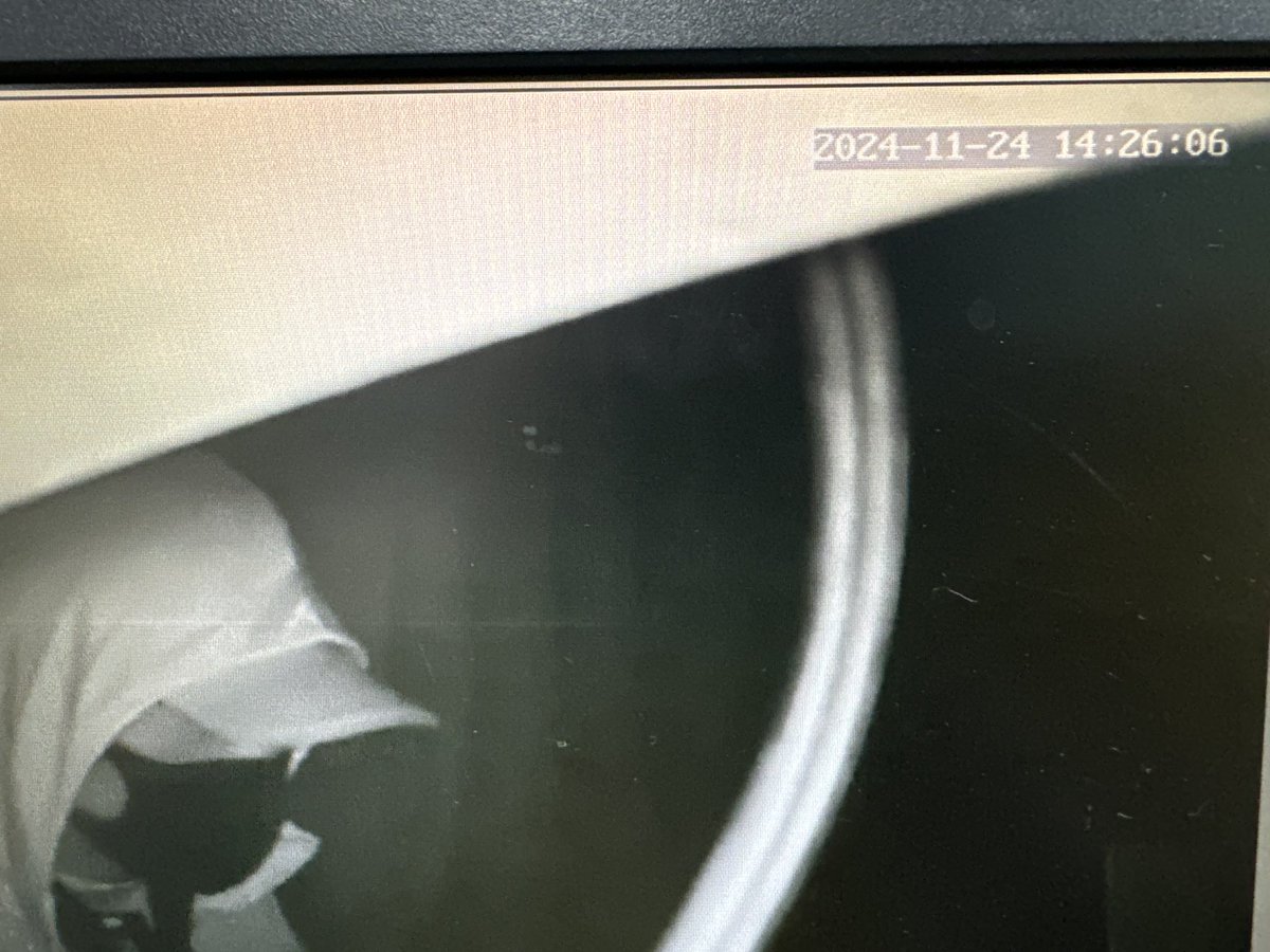 本日警察から連絡があり、昨年の11月に当社社務所にて侵入し窃盗を働いた二人組の賊が逮捕されました。

栃木で逮捕されたとの事ですが、広域で神社を狙った窃盗をしていたようで余罪が相当多いようです。とりあえず安心して年末年始の準備が出来ます。

ご心配いただきありがとうございました。