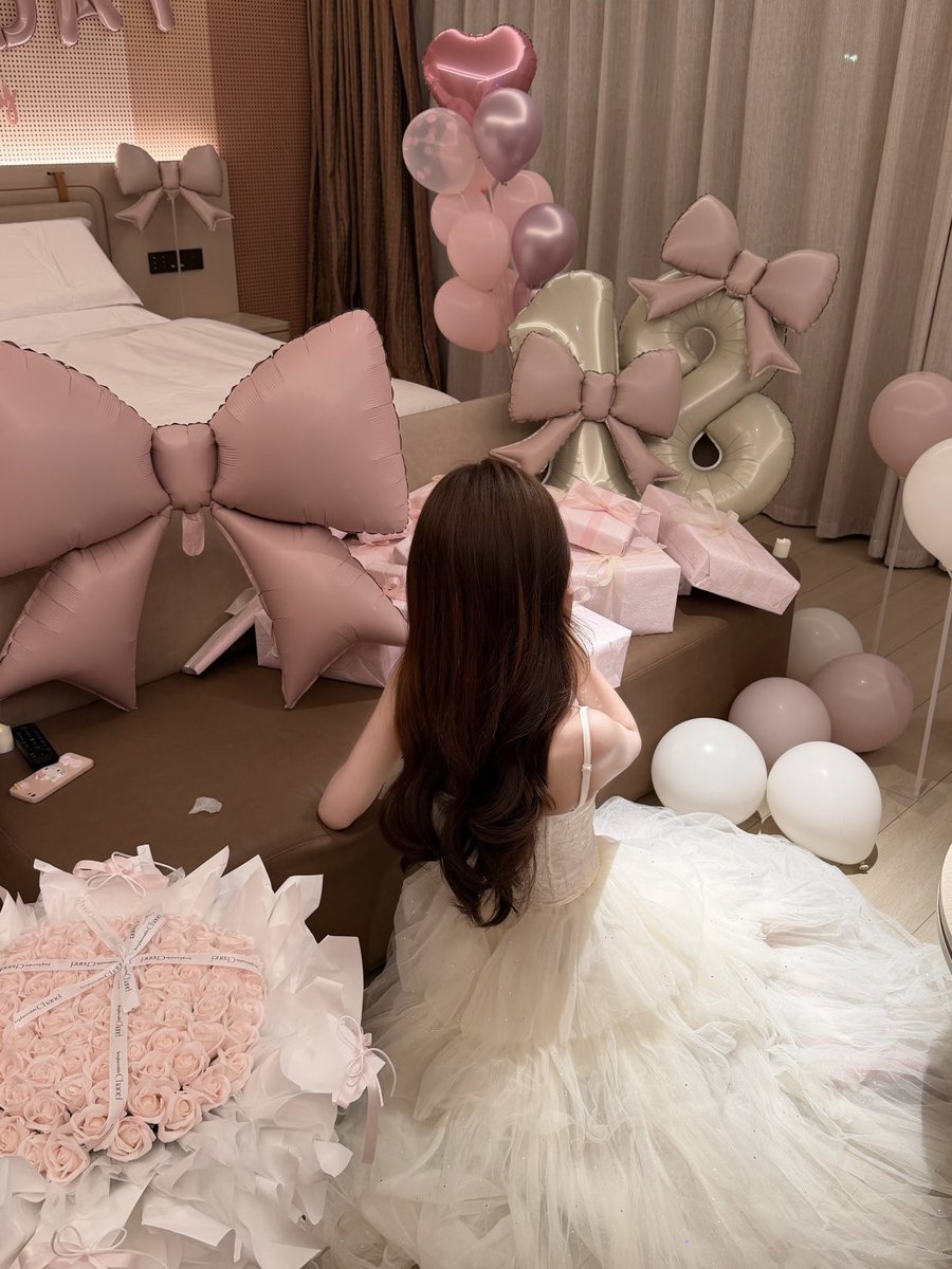 かわいい〜！！😭😭 こんなお祝いされてみたい､､🎀🤍