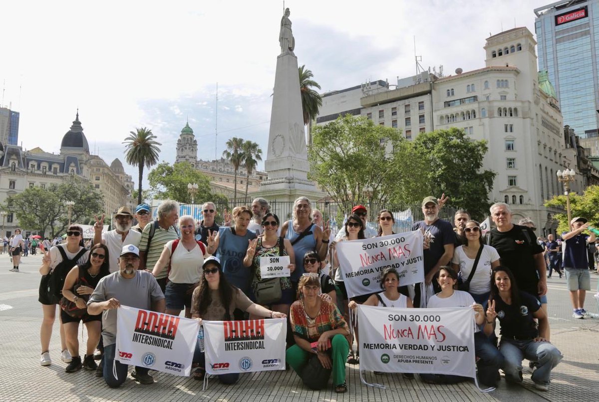Presentes en la jornada de DDHH en Movimiento en la Plaza de la resistencia con la participación de org de derechos humanos, org sindicales, sociales, políticas y culturales. 
Con unidad y organización, hoy y siempre levantamos las banderas por la memoria, la verdad y la justicia
