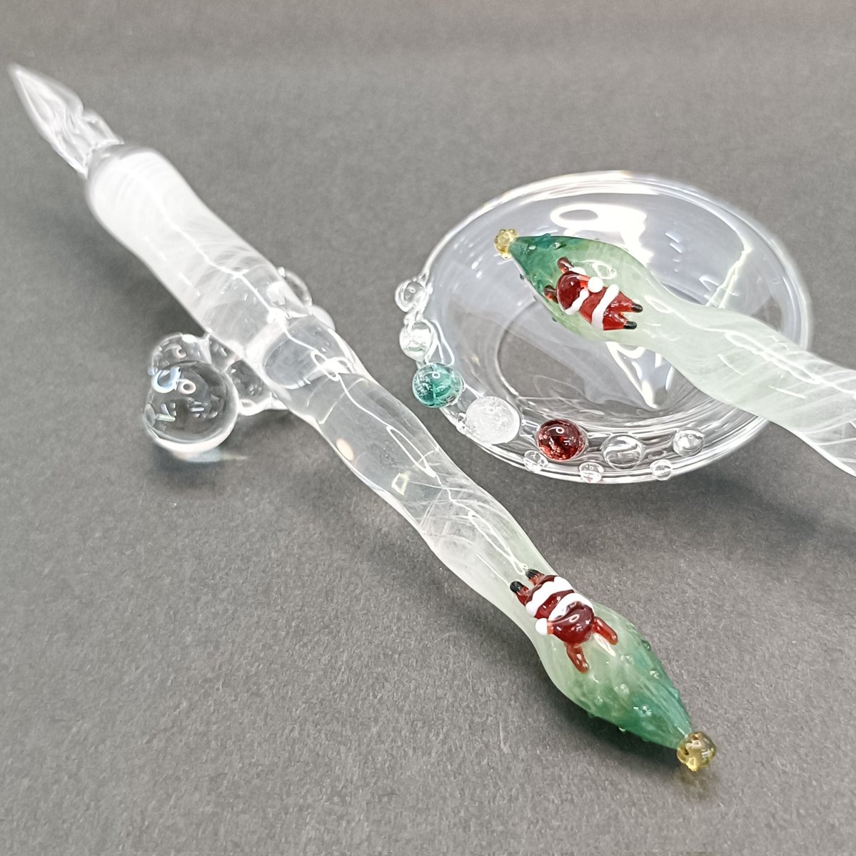 クリスマス気分なメンバーまとめ。

Yaaay! Merry Almost Christmas! 🎉
I know it’s a little early🥸
May the days leading up to Christmas be just as magical as the day itself💕

#宇宙遊泳 クリパ
#merrychristmas 
#ガラススタジオISAna