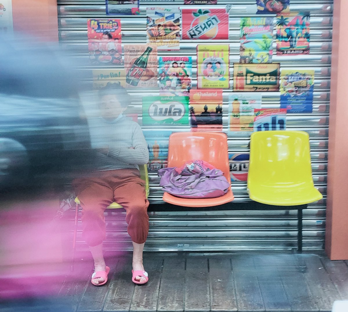 strangetreebird's tweet image. Chapter 5.
Farewell, Chaos.
The noise and humidity shattered my dry common sense.
Thanks for the great "bug". 
I'll come again.
#Taipei #LastNight #StrangeTree