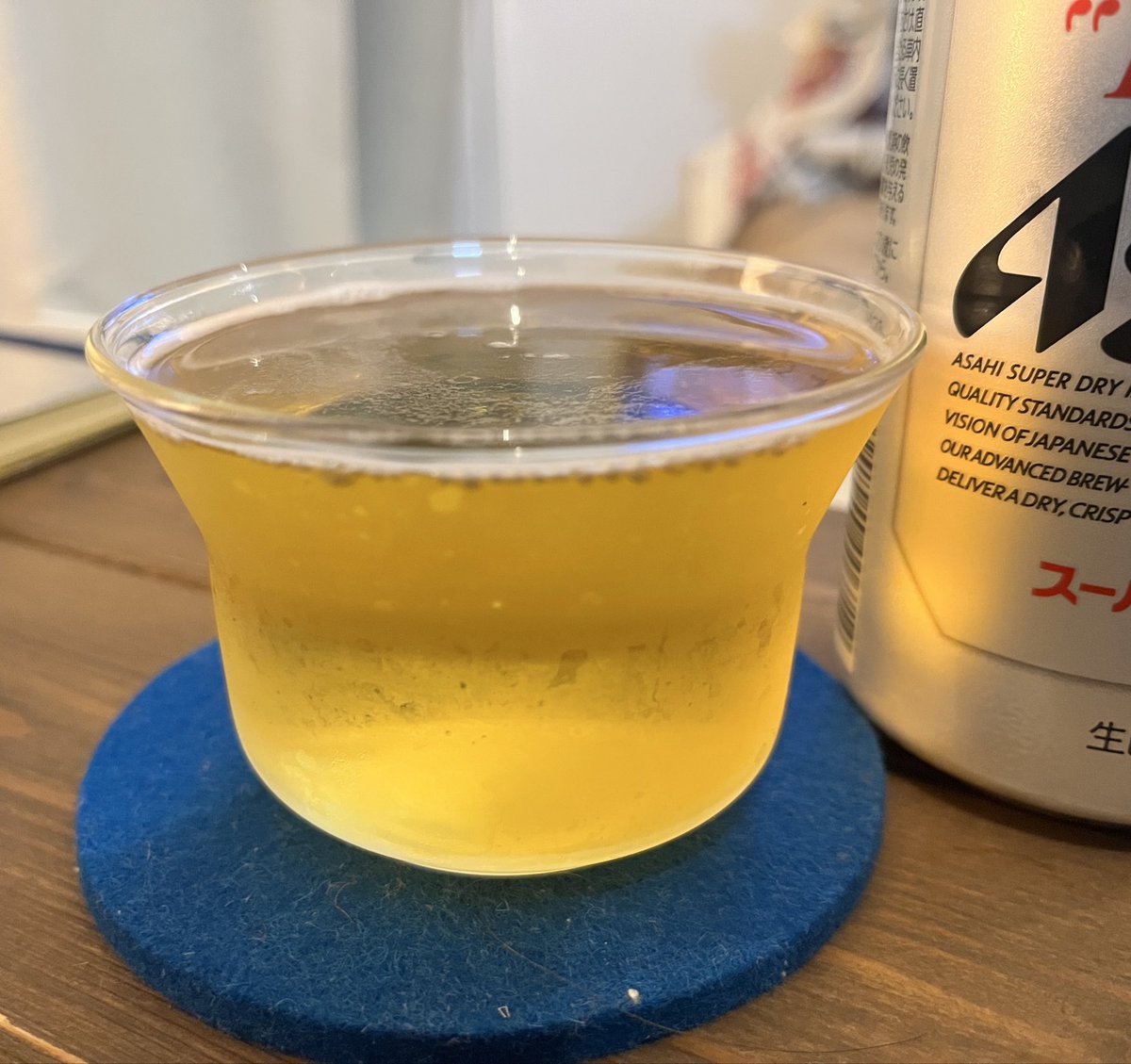 DaikichiL's tweet photo. 妻が旅行中なので1人の華金をお迎えした子と過ごす。口に触れた時の感触が違う！美味しい！ https://t.co/60ChJHRH4c