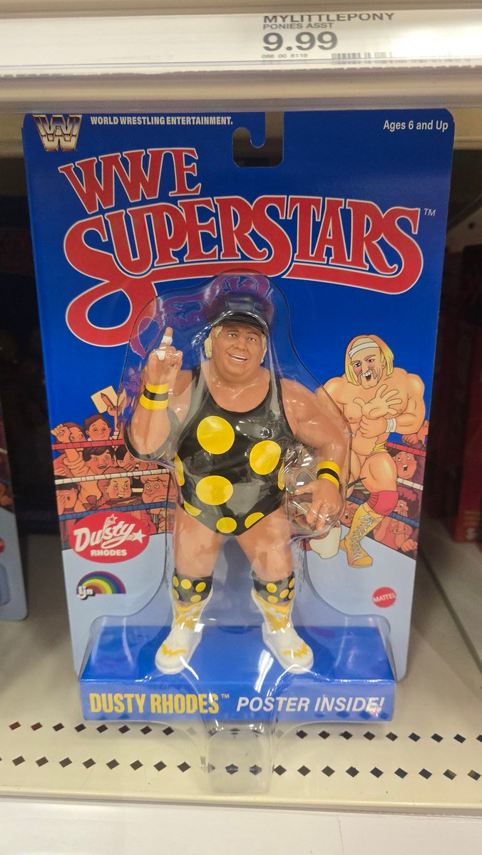 EveryTPlusULTRA's tweet image. Why they got legend dusty Rhodes looking like Vito from sopranos...lmaooooo he doesnt even wear a hat,did him so dirty ... im dying !!