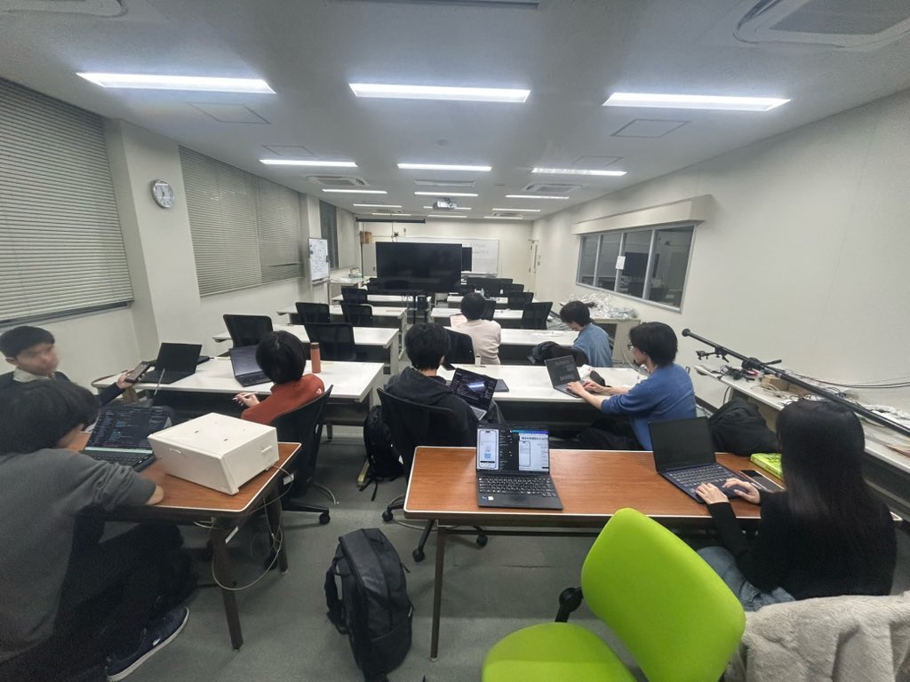 今週もチーム開発を行いました。
明日はいよいよチャレキャラ発表です！
頑張りましょう！！
 #福大ピアプロ  #福大  #福岡大学