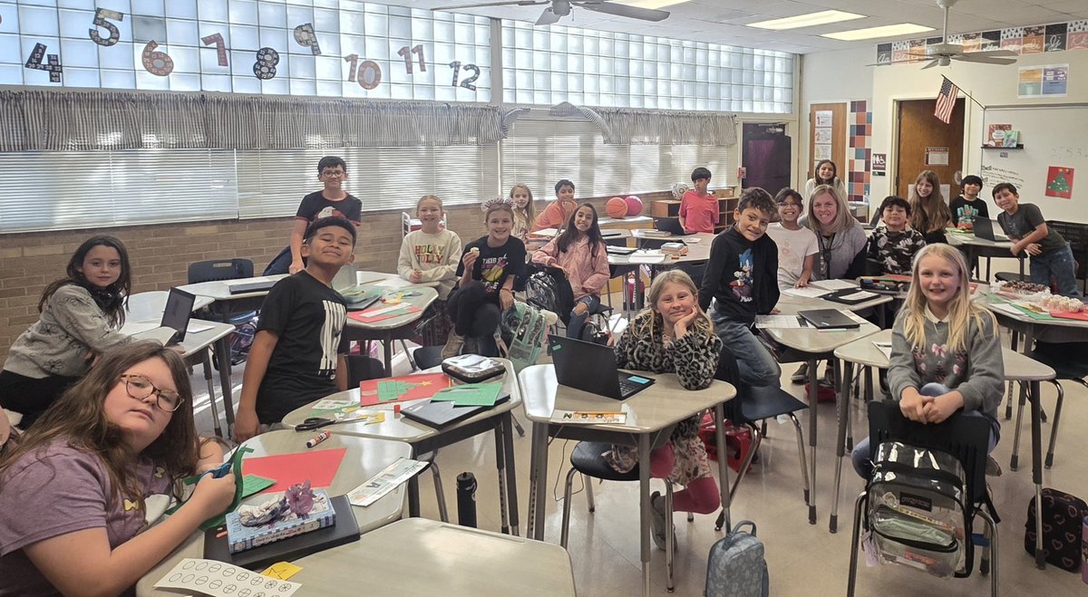 Chi Rocha tweet media