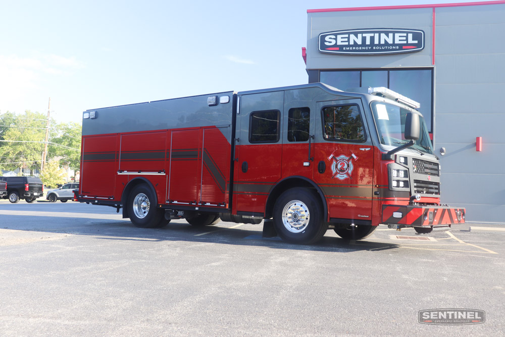 Sentinel_EmgSol's tweet image. NEW DELIVERY!
The Poplar Bluff Fire Department in Poplar Bluff, MO recently took delivery of this @RosenbauerGroup rear mount pumper! Thank you to Chief Moffitt and the Poplar Bluff Fire Department choosing Sentinel Emergency Solutions and Rosenbauer!
sentineles.com/poplarblufffdp…