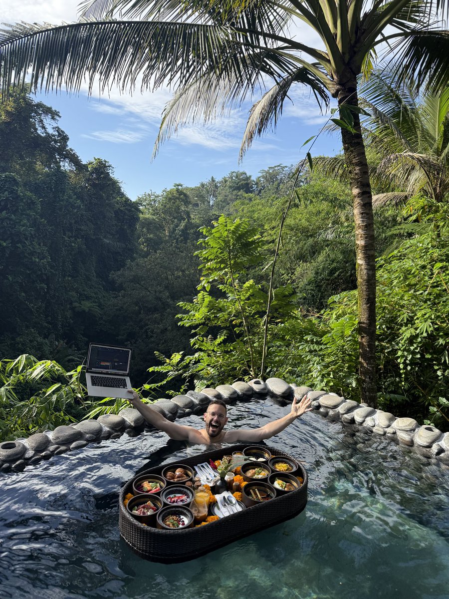 timothysykes's tweet image. Gooooooooood morning! Who’s ready to finish the week strong?! Retweet this if you promise to be disciplined today and if you like my trading office here in #bali whewwwwwww! #laptoplifestyle