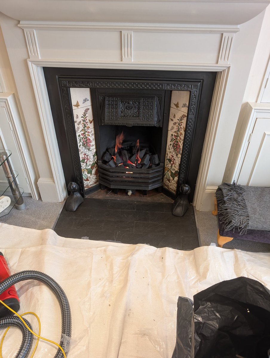 Annual gas fire service and still going strong after 35 years 🔥✅️
<a href="/Flamecheck1/">Flamecheck Ltd</a>