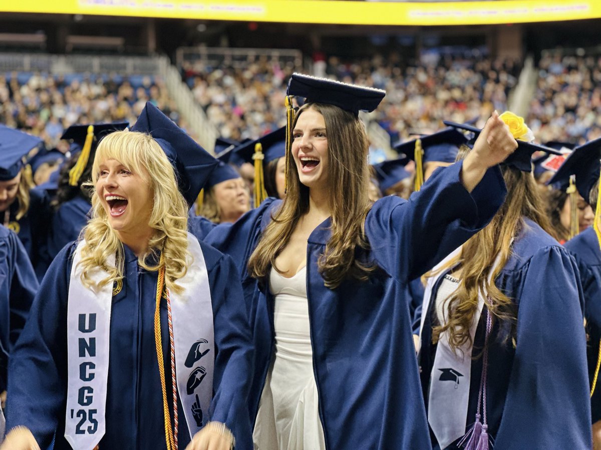 UNCG's tweet image. “Échale ganas – Give it your all," fellow graduate Juan Lopez Delapaz told the Class of 2025. 

We also encourage these Spartans to hold true to their vision, and we wish them much success. Congratulations on earning your degrees! 🎉💙💛

#UNCGGrad