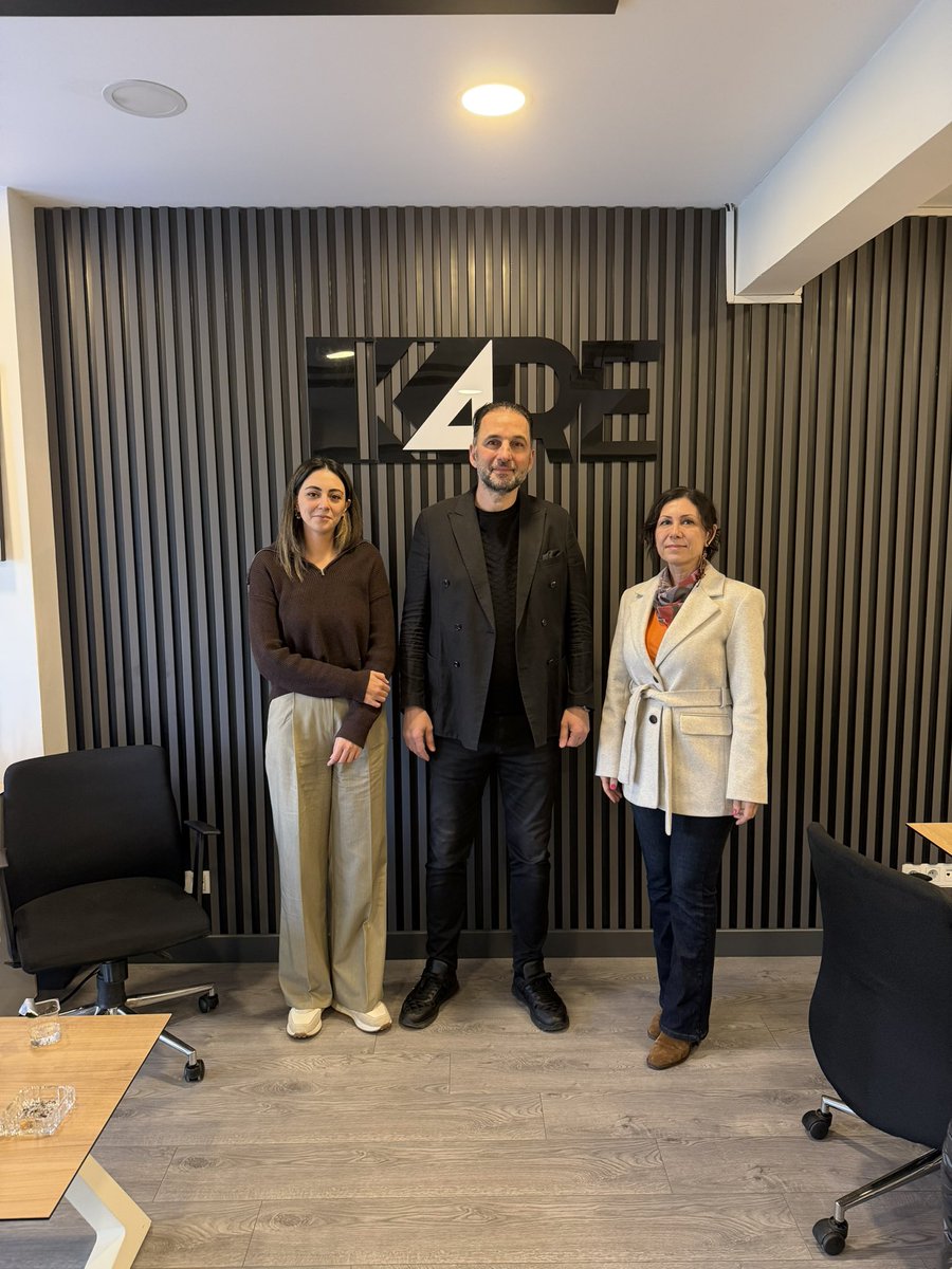 Güngören A.Nafiz Gürman Mahallesi Muhtarımız Sayın Özlem Söğüt’e mahallemiz için yaptığı çalışmalar ve nazik ziyaretleri için teşekkür ederiz.