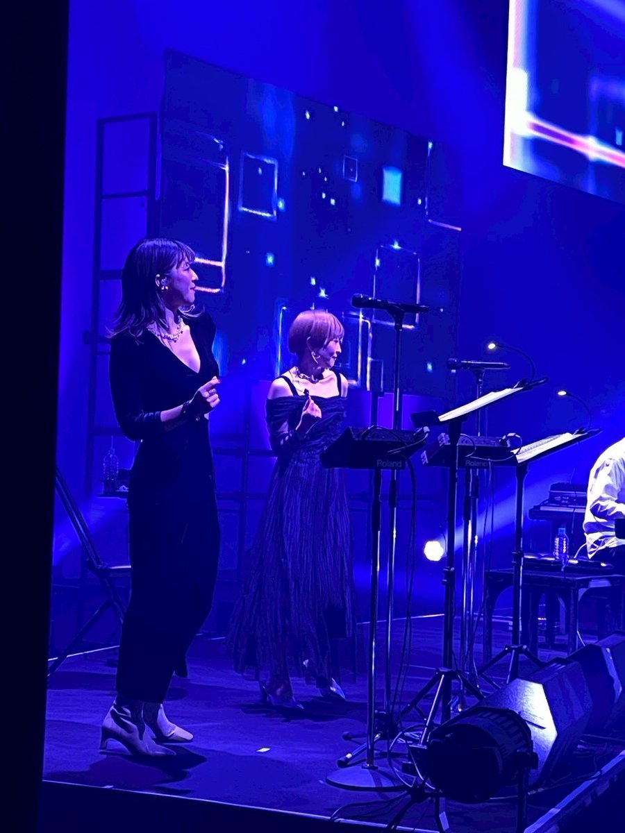 TOSHIKI KADOMATSU Performance
Close out 2025 &amp; Ring in The New Season  DAY 1 
光の粒みたいに美しい瞬間、
のがさずキャッチしたい。明日も🔥
#角松敏生 さん