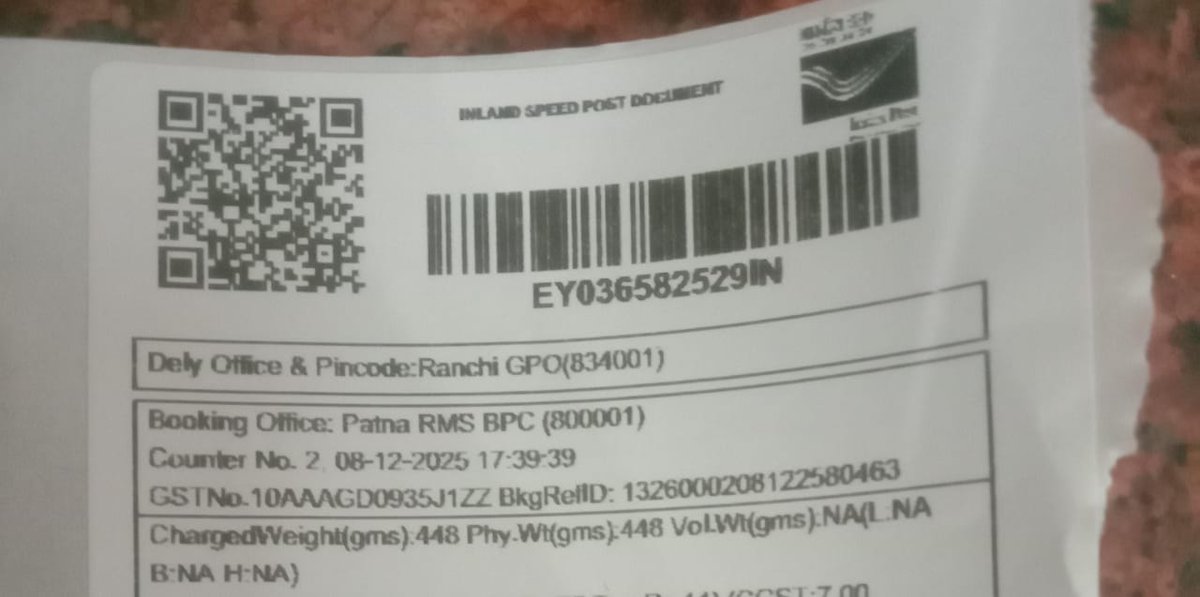 Manishsavarn's tweet photo. Dear @IndiaPostOffice ,

I have dispatched a life saving Medicine to one of my known person on 8th December 25 from RMS Patna junction to Ranchi, Jharkhand still not received they their parcel. Kindly do the needful.

Jai Hind,
Jai Bharat https://t.co/ho9JIDDfhg