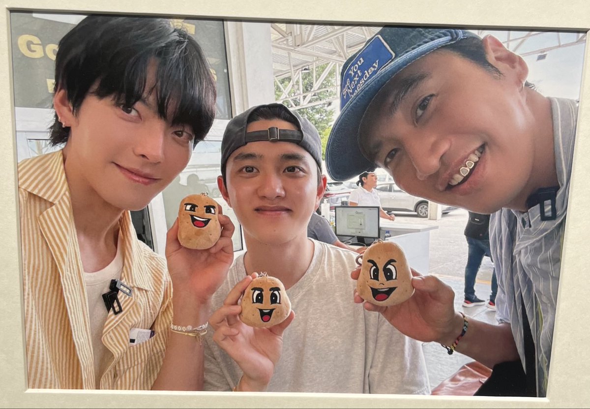 kyungsooflexx's tweet photo. Come back soon, my fave trio 💖💖💖

#콩콩팡팡 #GBRB_Mexico #도경수 #DohKyungsoo https://t.co/zMgxSCJMrb