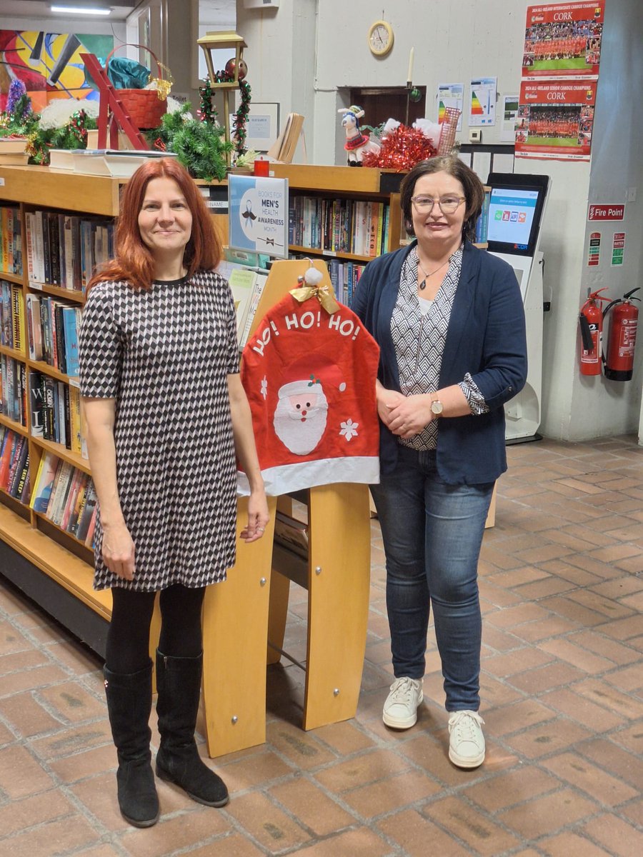 corkcolibrary's tweet photo. #BantryLibrary would like to say thanks to Tetiana Rybalka from Ukraine for a wonderful afternoon of Christmas crafts to celebrate #FamilyTimeAtYourLibrary.

Beautiful decorations made of card were created by children and parents alike. 🌟

#familytimeatyourlibrary #whatlibrariesdo