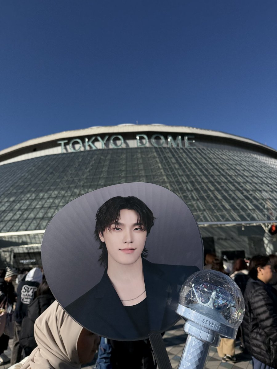 なんかもう言葉が出ないくらい幸せな1日だった。
会える日が少ないけどこの日を楽しみに生きれたし、これからもきっとそうだと思う。
こんなに大きなドームに立つセブチが
眩しくてなんだか色々な感情が湧き上がってきたよ
ありがとう💎
次会える日まで私も頑張ろう💪🏻🌈
#CARATちゃんと繋がりたい