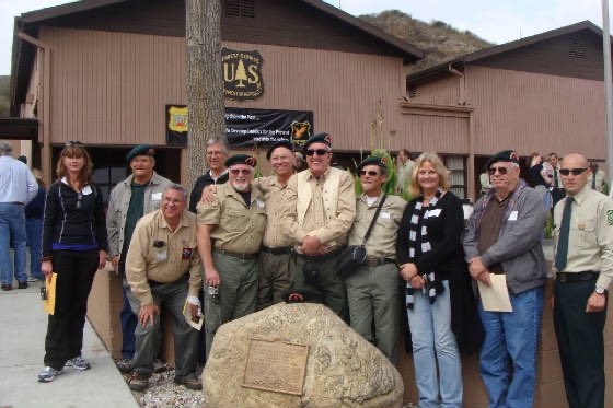 firechiefanf's tweet image. The wildland firefighting community lost a hero this week. Edward Cosgrove has died at the age of 78. Ed a survivor of the ‘66 El Cariso Hotshots, endured decades of scars to share his experience and wisdom with generations of Wildland firefighters. A wise American talks about…