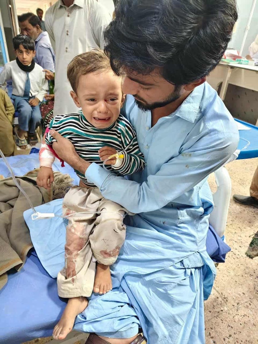 Today, Pakistani forces fired multiple mortar on civilian population in Awaran, #Balochistan, as a result of which at least 7 people, including children, were injured. When an army turns its heavy weapons on a civilians, it forfeits any claim to legitimacy.