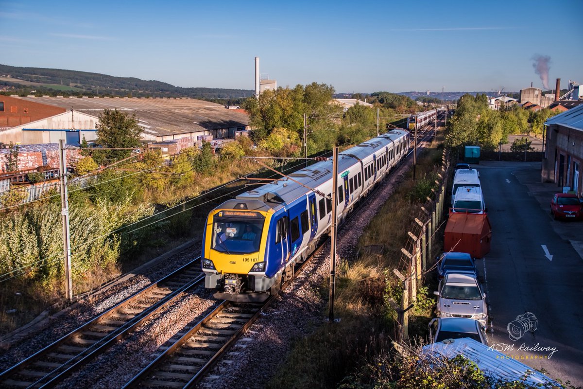 ASMRailPhotos's tweet image. 🖍️| 5Q17 0812 Heaton T&amp;amp;R.S.M.D. to Neville Hill T&amp;amp;R.S.M.D

📣| @northernassist 
🚂| Class 195107
📍| Birtley
📆| 22/09/2025

#class195 #195107 #northernrailway #northerntrains 

📸| Photography by @asm_railway_photography©️