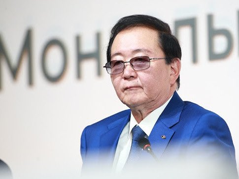 Эрдэнэт үйлдвэрийг цөлмөсөн пизда. Насаараа цөлмөөд ч ханаж цадаагүй новш доо