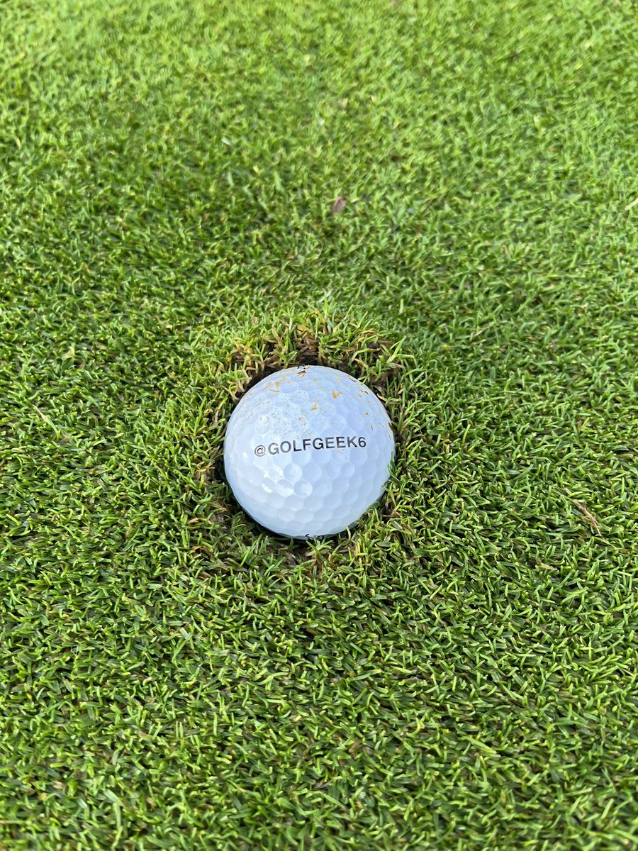 GolfGeek6's tweet image. Great week catching up with clients and meeting new faces — moments that make this industry great. 

Sustainability, board pressures, worm cast removal, spray intervals &amp;amp; managing wear are front of mind as we head into the festive period 🧠 

Footy schedules now relentless! 🌱