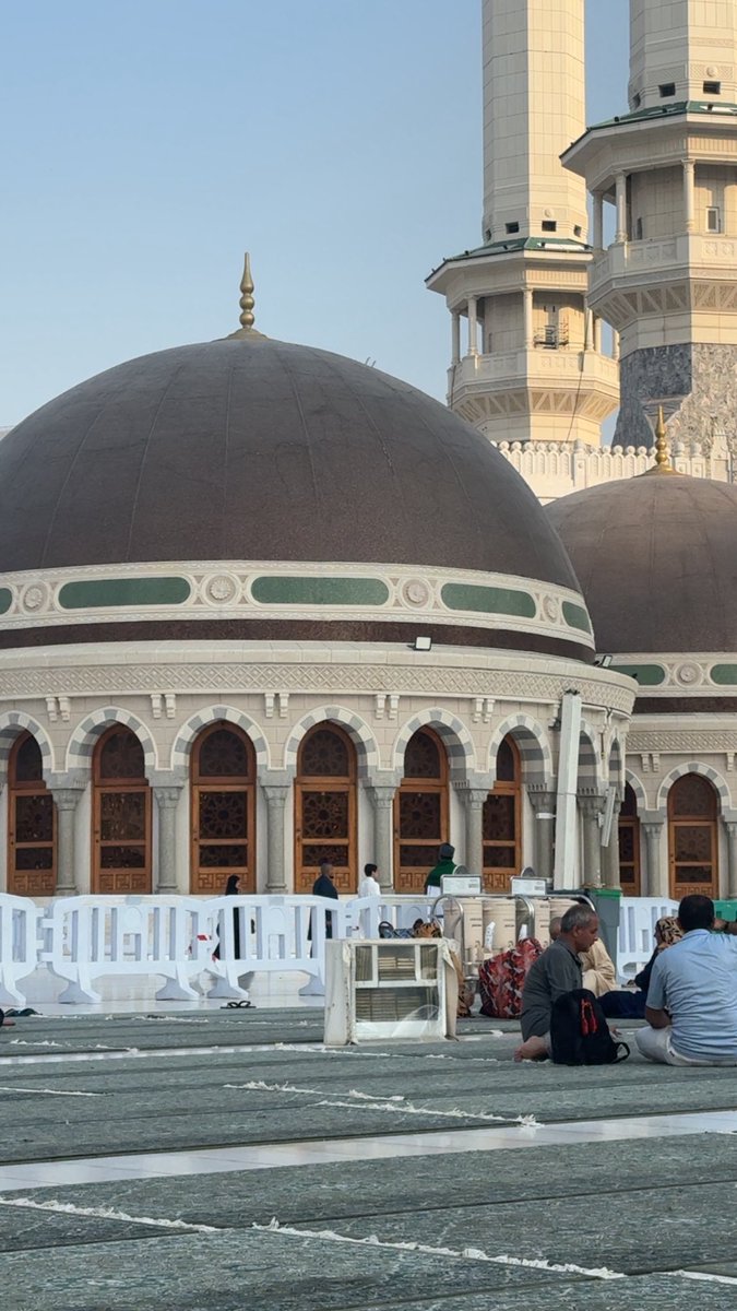 zo2425's tweet image. "اللهُم إني استودعتك أقداري.. فجَمِّلها بكرمك كَيفما شِئت"❤️.