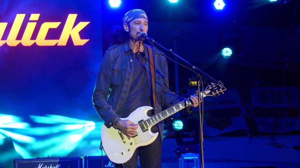 CollectingKISS's tweet photo. A very Happy Birthday to @brucekulick today! Class act, guitar beast and pancake aficionado. Have a great one BK!! #BKBDay #AudioDog https://t.co/mFGdgHDhKh