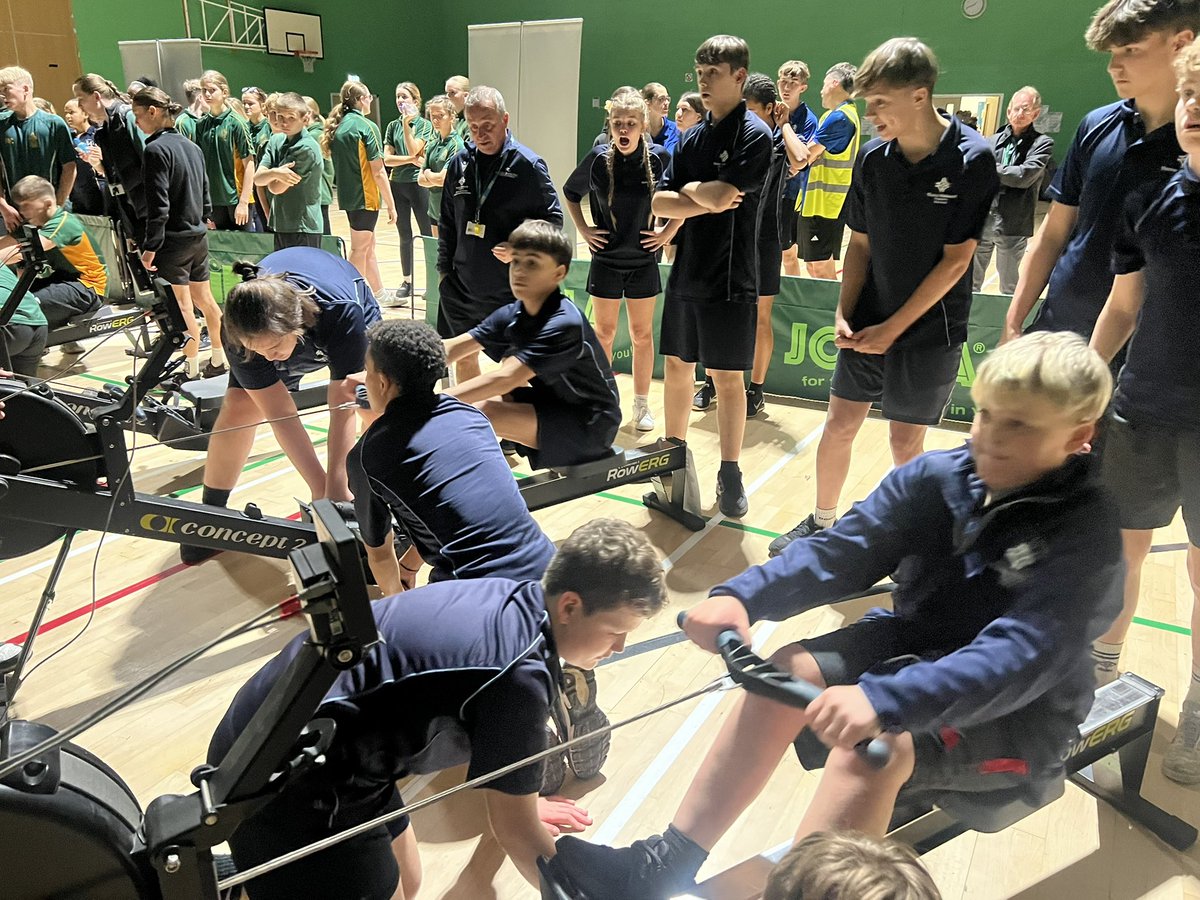 TMiddlecottPE's tweet image. Well done all who attended the Rowing Cup. Fantastic display from all. 🚣