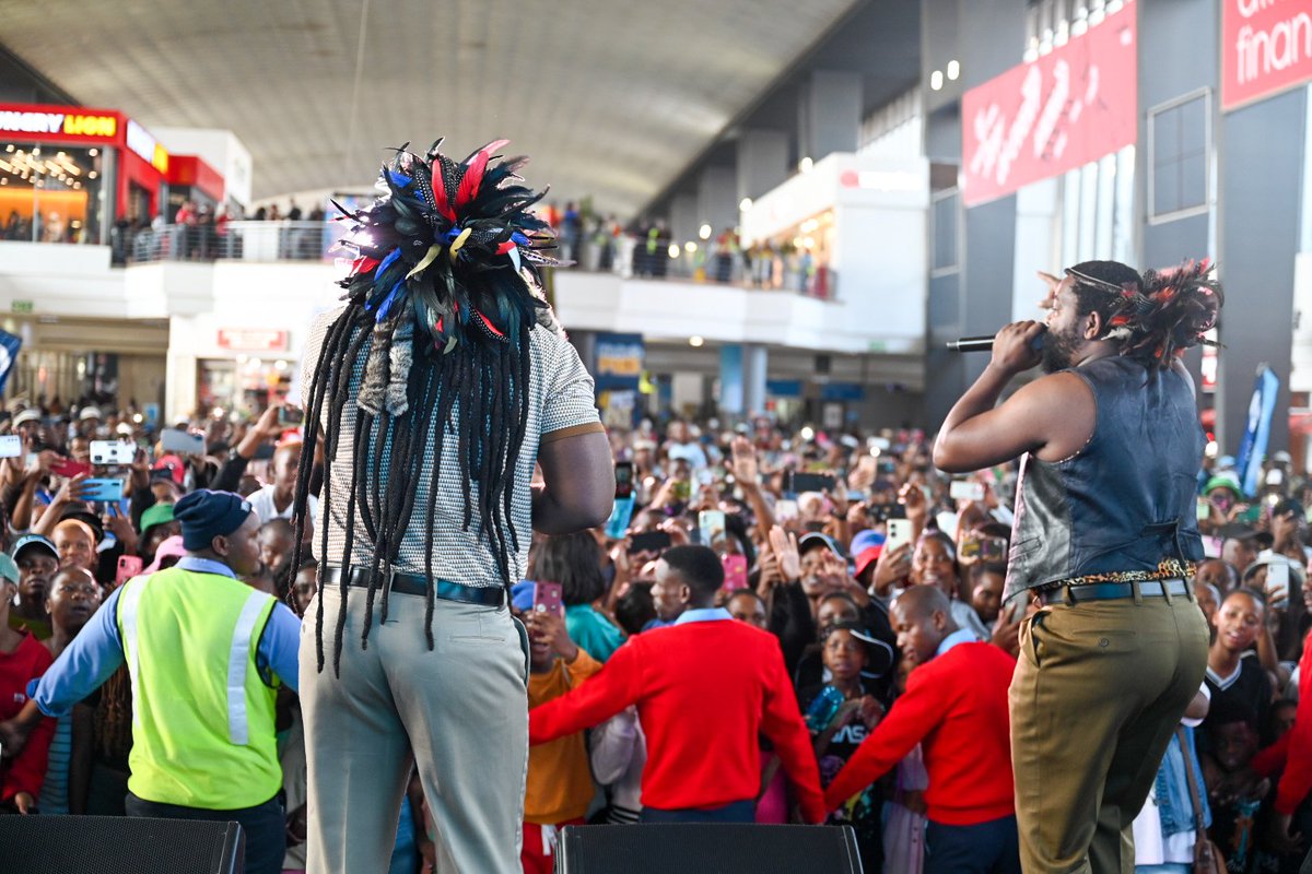 PRASA_Group's tweet image. It was a concert at Park Station. 
@BigZulu_ZN X @Sjava_atm 
#Touchdown #MetroFM