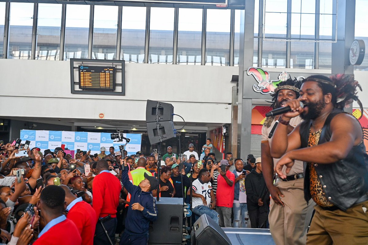 PRASA_Group's tweet image. It was a concert at Park Station. 
@BigZulu_ZN X @Sjava_atm 
#Touchdown #MetroFM