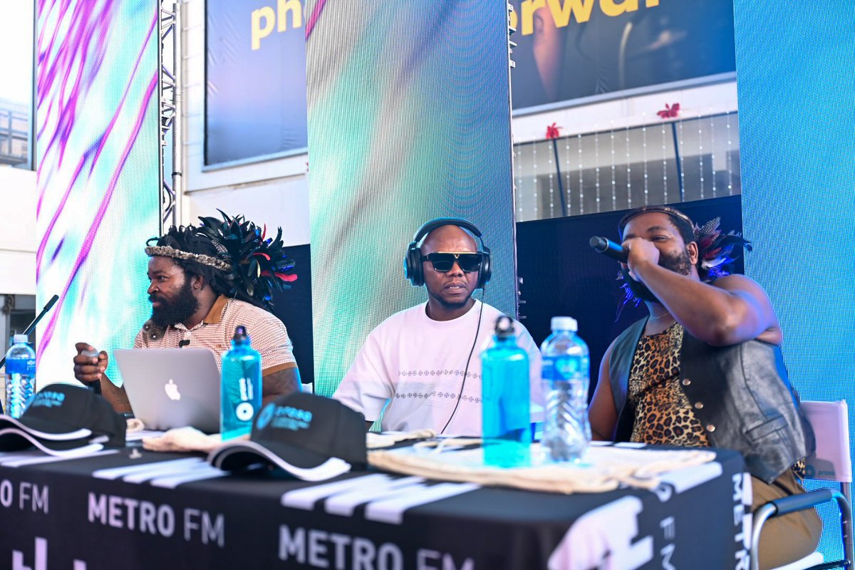 PRASA_Group's tweet image. It was a concert at Park Station. 
@BigZulu_ZN X @Sjava_atm 
#Touchdown #MetroFM