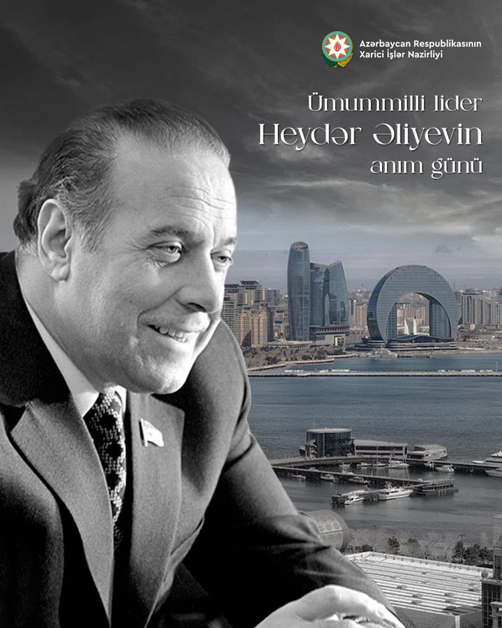 AzDipChile's tweet photo. Recordamos con profundo respeto la querida memoria del Líder Nacional Heydar Aliyev. https://t.co/qd58PHLX0O