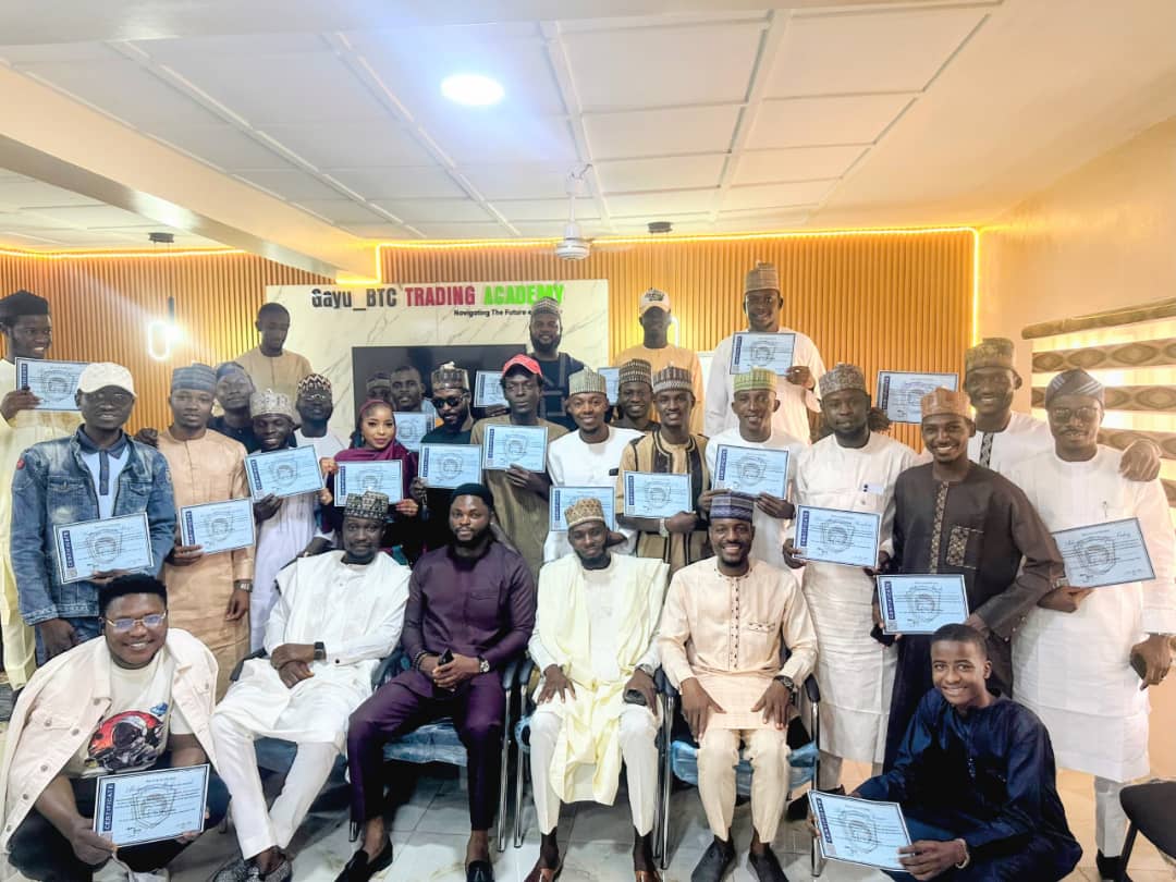 Optimist 🫆 Giggle Hero tweet media