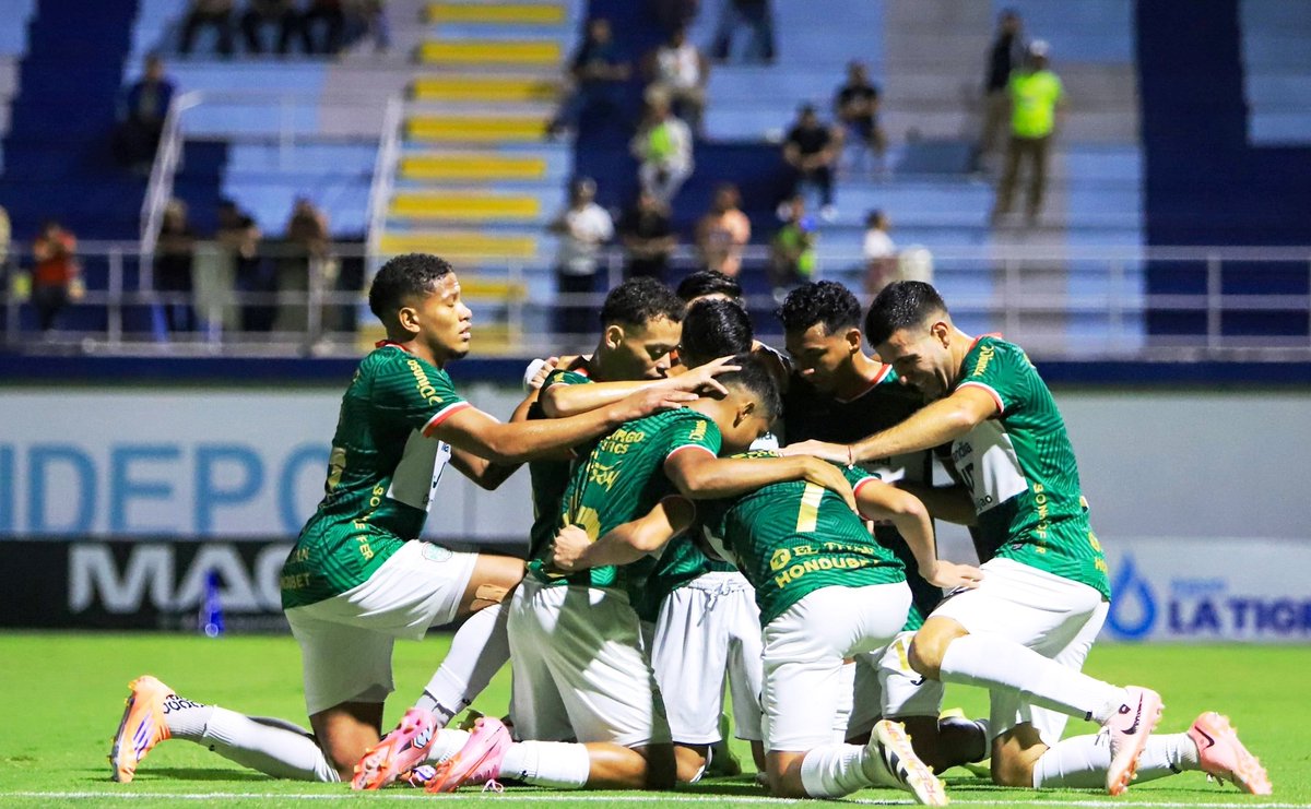 ⚽#LigaHonduras | La Triangular del Grupo B de la Liga de #Honduras comenzó con un partido cargado de goles: Marathón impone su fuerza tras vencer 3-0 al Olancho FC
Leer más: 👇
wp.me/pdqz6Z-kN8
🌎 Nuestra web: primiciahonduras.hn