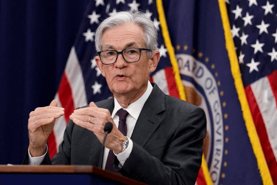 🚨 BREAKING 🚨

🇺🇸 DECEMBER RATE CUT ODDS SURGE ABOVE 93%.

The Fed is cornered — liquidity flood incoming.