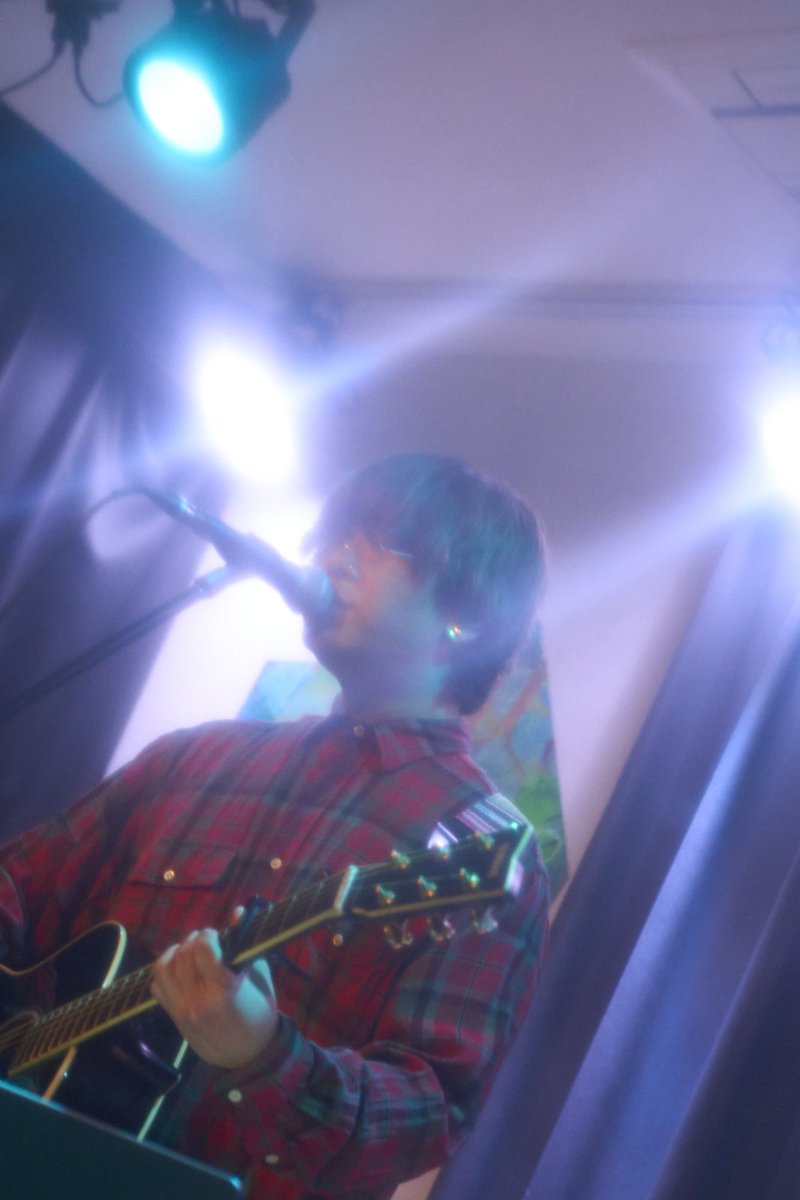 yikyuusay's tweet photo. 2025.12.12
deep sea club 単独公演
きらめき 大阪編
at 心斎橋 歌う魚

大阪ありがとうございました！
また来年！

ph @nzwrn_ 

#dsc #deepseaclub https://t.co/tltBOiBbwI