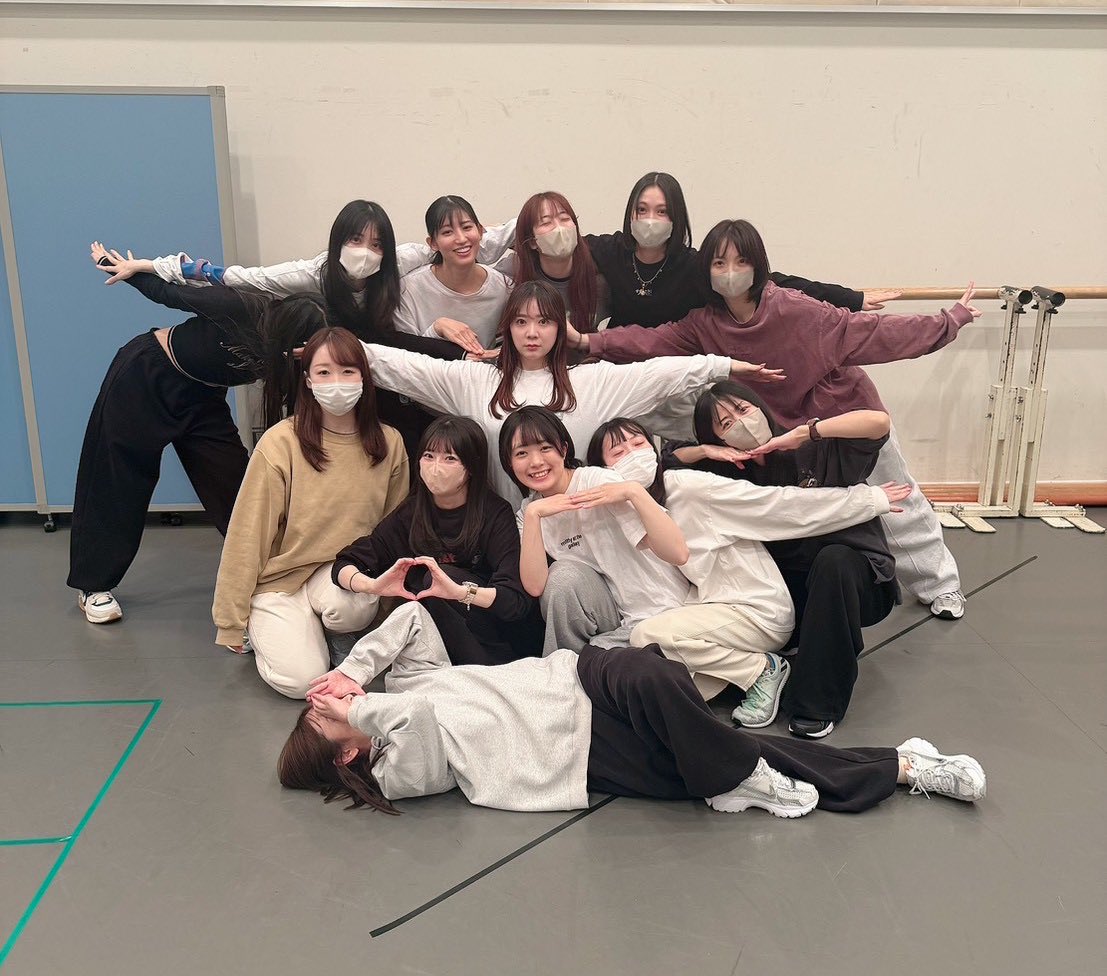 いよいよ明日は！
『#スタァライト スペシャルライブ
"Starry Horizon"』
舞台創造科の皆さんに会える〜🧡
楽しみすぎて眠れそうにないー！
会場に来られない方は配信あります🌟
ponycanyon.zaiko.io/item/377428