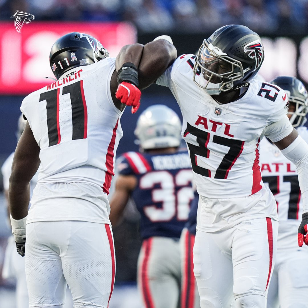 This might have been the best defensive draft in years. Pearce &amp; Walker are going to wreck havoc for a decade. Pearce has 8 sacks on the year with Walker having 5.5 sacks after missing a couple games! #Falcons