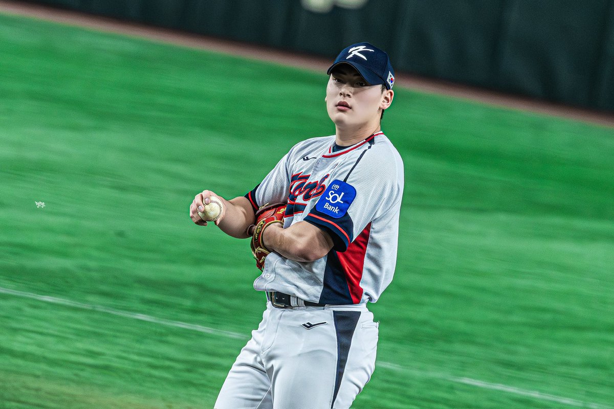 엔씨다이노스 김주원
SSG랜더스 조병현 #5252mmt