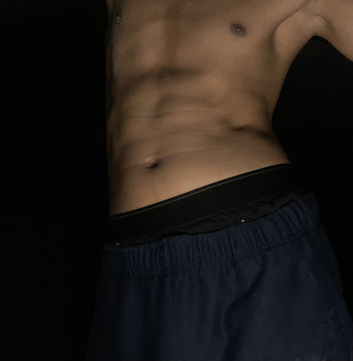 เป็นหนุ่มแว่นที่อยากมีกล้ามนิดหน่อย 🤓
#เรียลชาย #รังสิต #rtxxdm