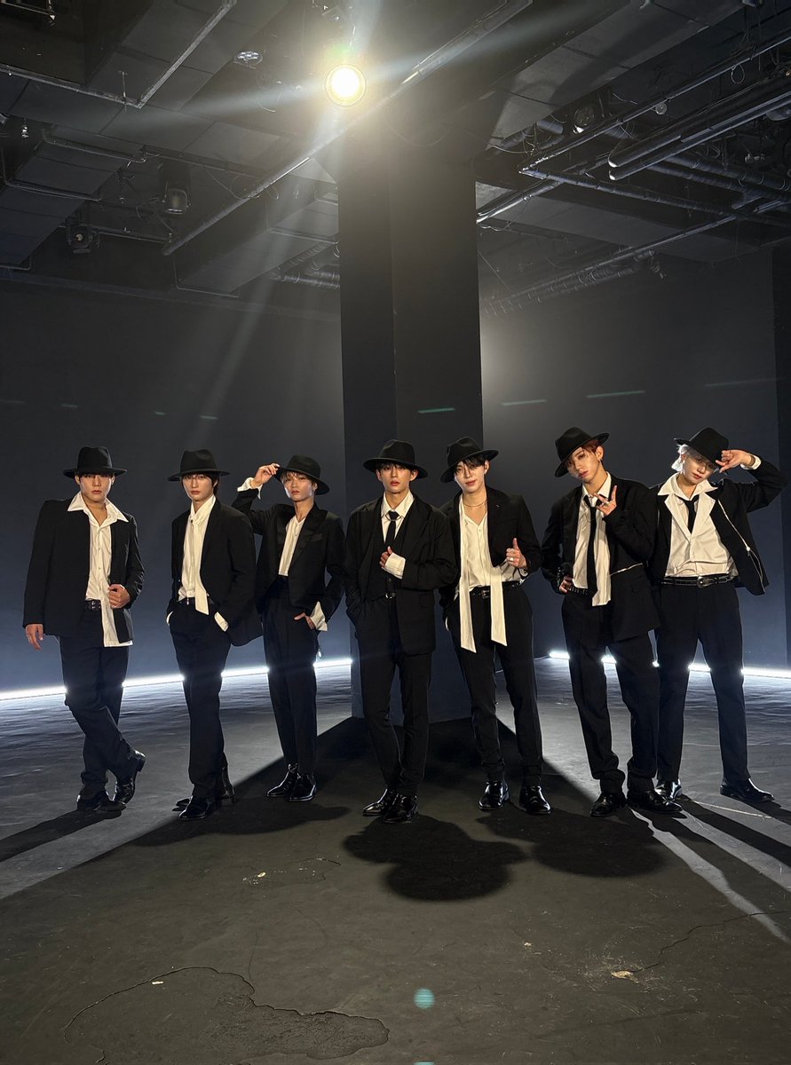 DKB_BRAVE's tweet photo. [📷]

𝓓𝓮𝓪𝓻 𝓜𝔂 𝓒𝓲𝓷𝓭𝓮𝓻𝓮𝓵𝓵𝓪

#다크비 #DKB #Emotion #Cinderella https://t.co/RvxrindttF